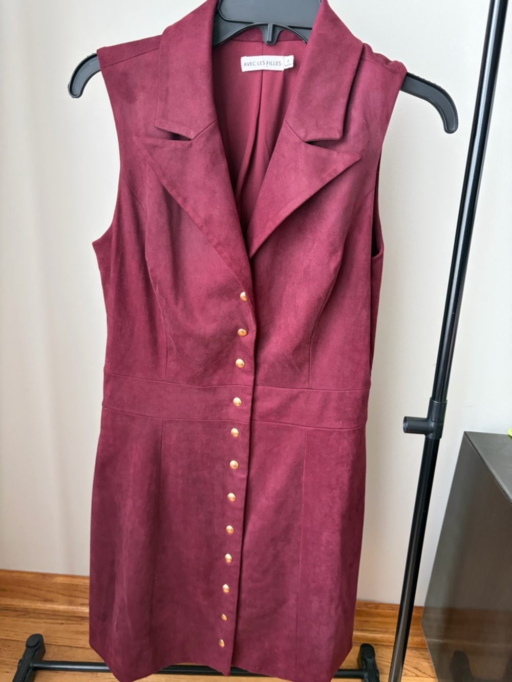 Avec Les Filles Burgundy Sleeveless Button-Front Mini Dress size 4 - Picture 3 of 8